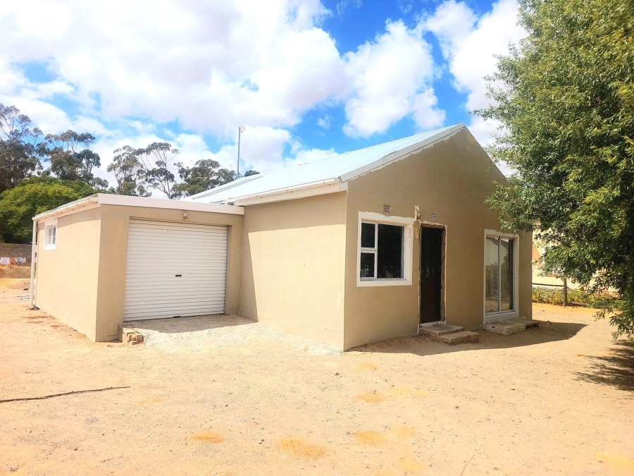 2 Bedroom Property for Sale in Moorreesburg Western Cape